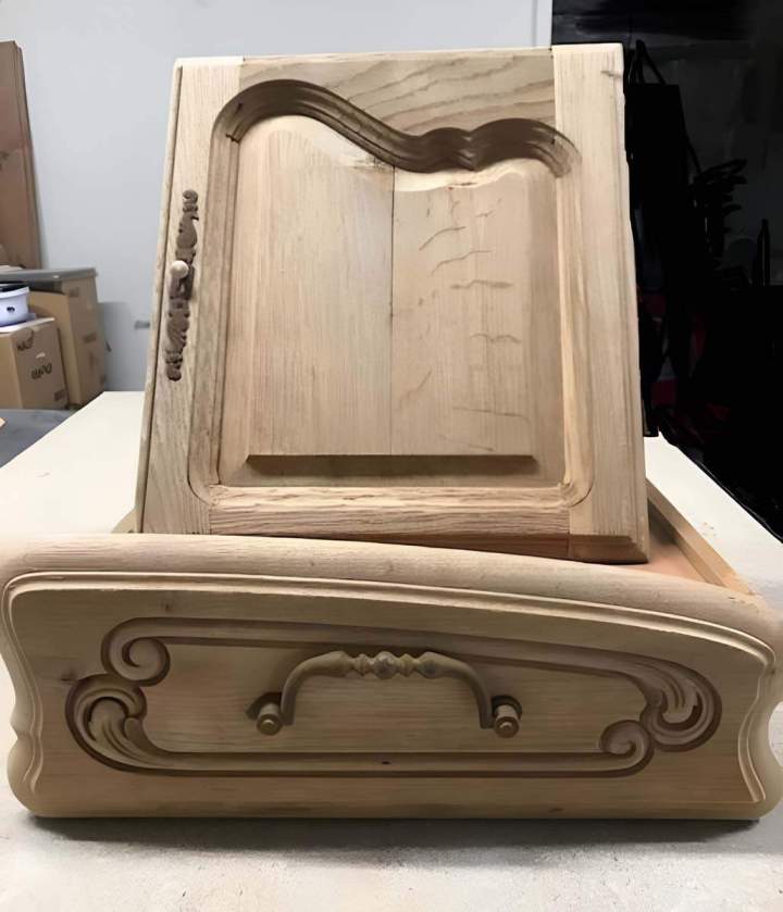 Décapage menuiserie Bort-les-Orgues